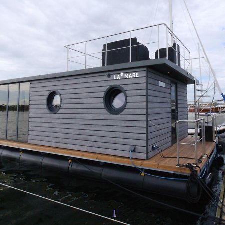 Hausboot Fjord Lacerta Mit Dachterrasse In Wendtorf Εξωτερικό φωτογραφία
